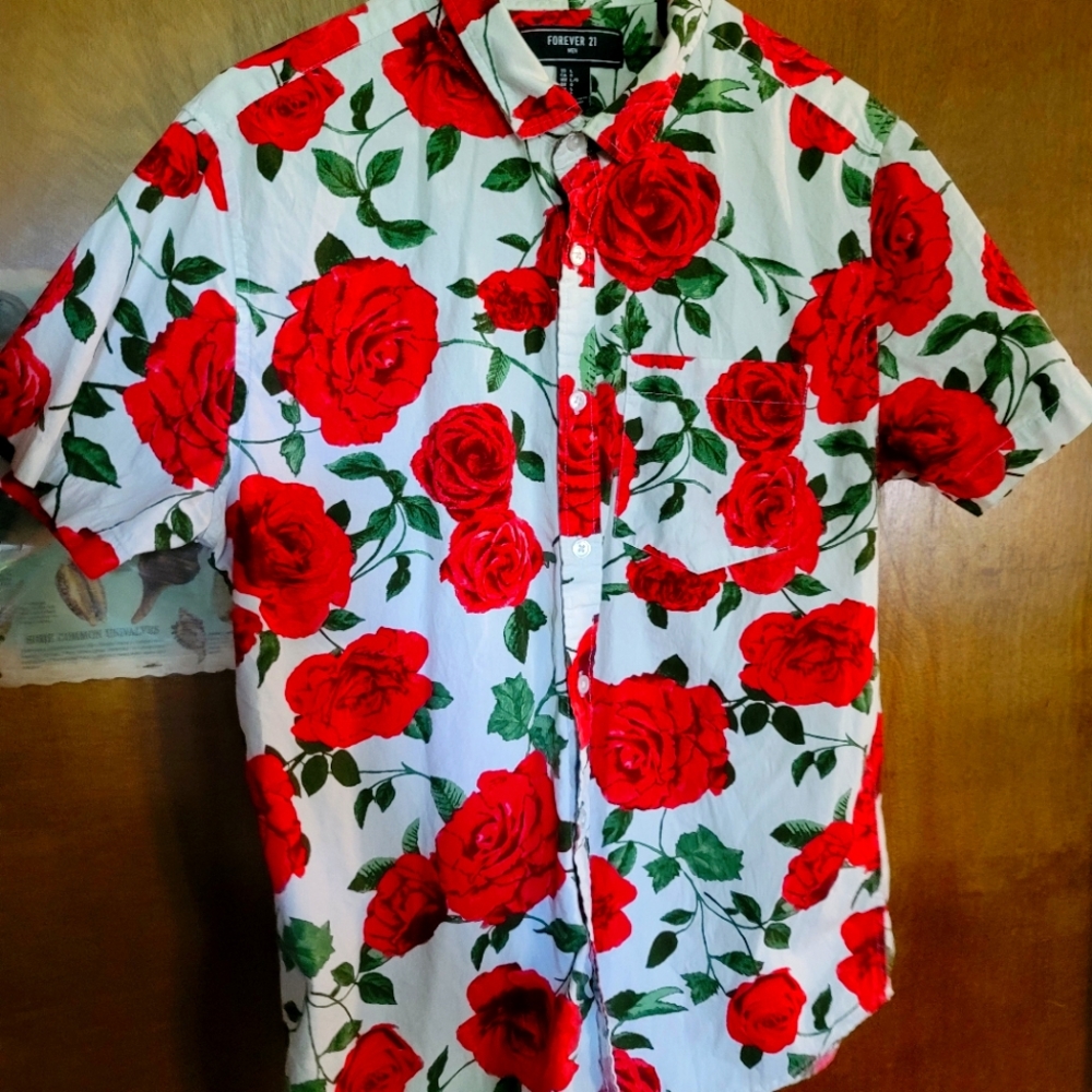 FOREVER 21 WHITE & ROSE BUTTON-UP
